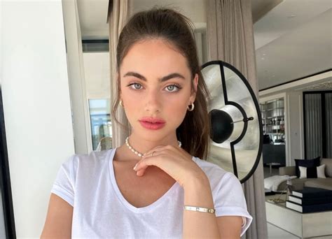 fotos de yael shelbia|Israeli model named world’s ‘most beautiful face’ of 2020.